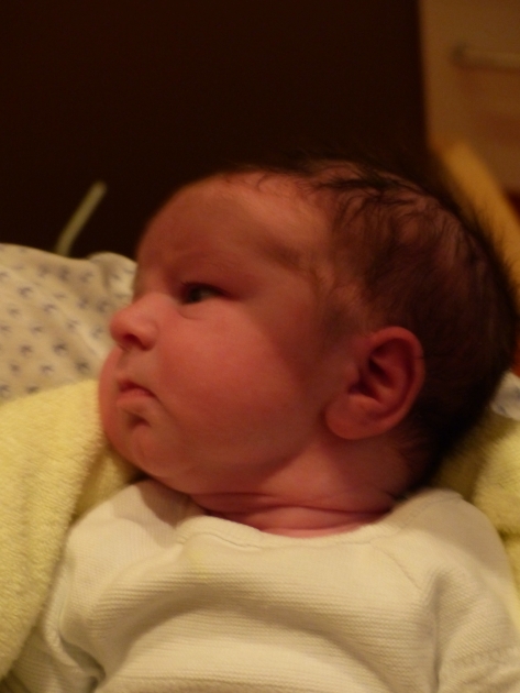 Edgar Eliasz Czekański am Tage seiner Geburt, 20. April 2015